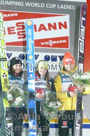 086 Coline Mattel, Sarah Hendrickson, Melanie Faisst