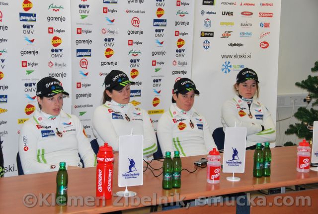 010 Vesna Fabjan, Katja Visnar, Barbara Jezersek, Alenka Cebasek