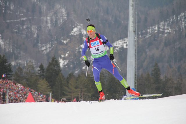 001 Jakov Fak