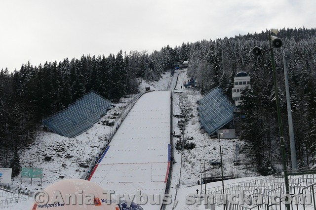 001 Skakalnica