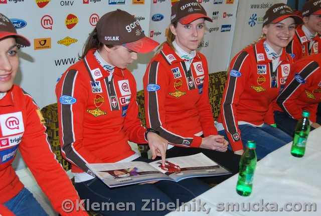 017 Eva Logar, Katja Pozun