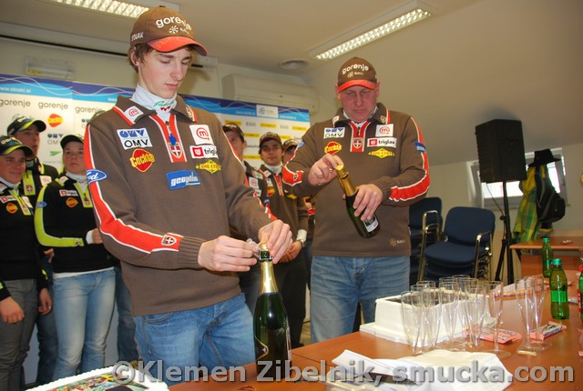 030 Jaka Hvala, Goran Janus